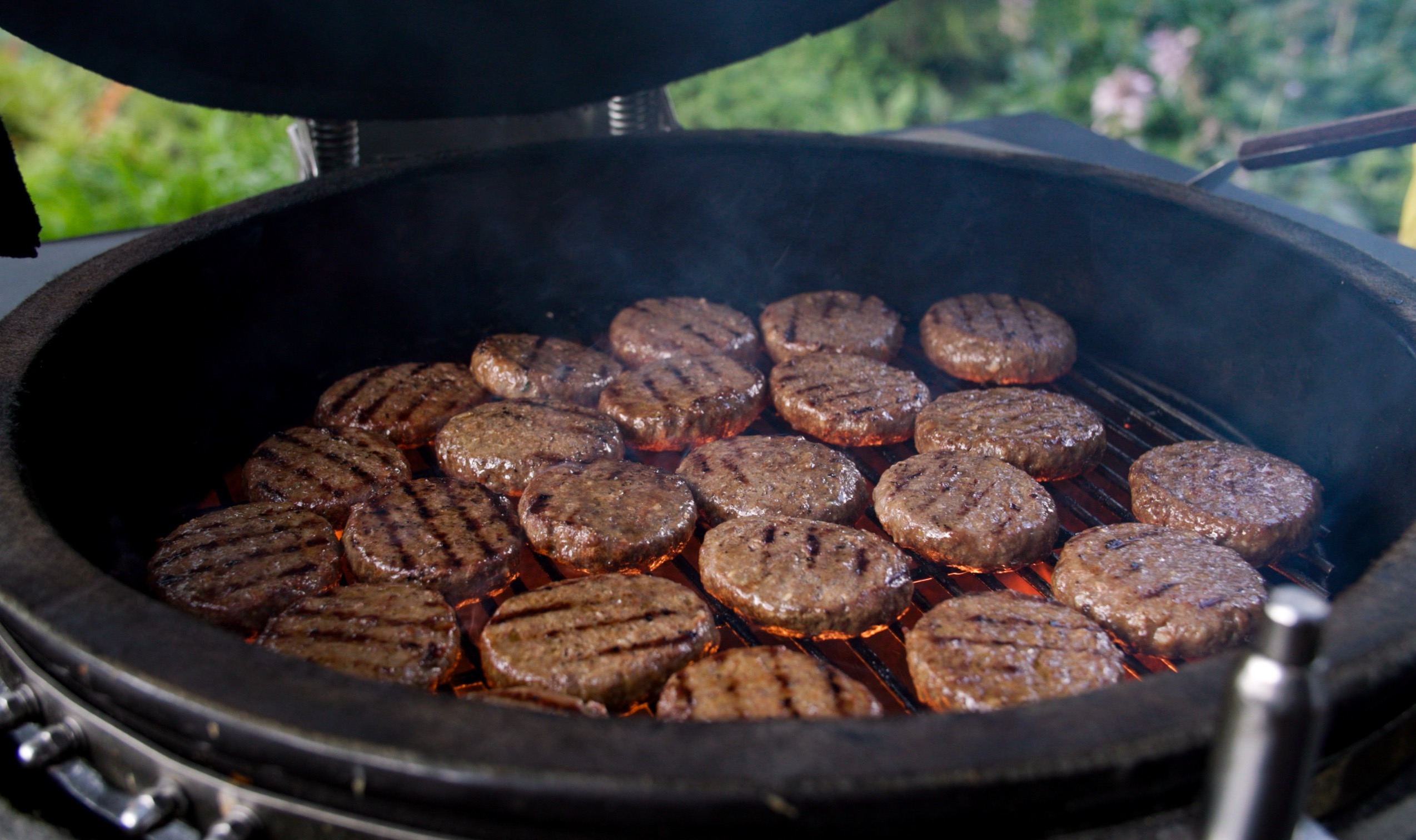 Barbecue hamburgers